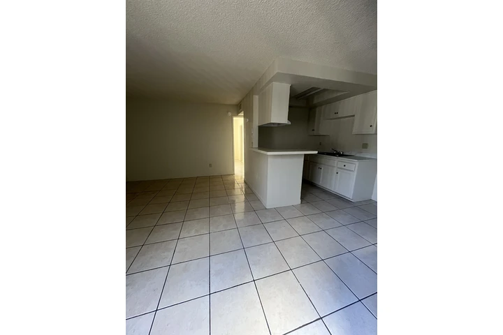$1395 : 1 Recamara 1 Baño San Bernardi image 2