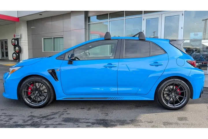 $44990 : 2024 GR Corolla Circuit Editi image 7