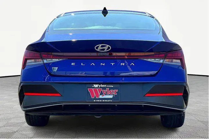 $22570 : Hyundai ELANTRA 2025 SEL Con image 5