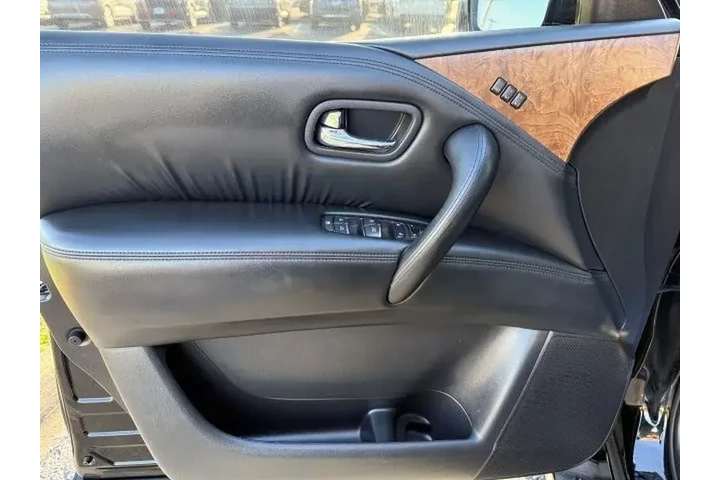 $33995 : Nissan Armada 2022 4x4 SL 4d image 9