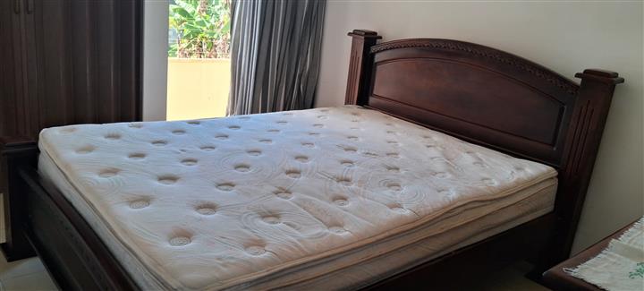 $280000 : ¢Cama King en madera usada image 2