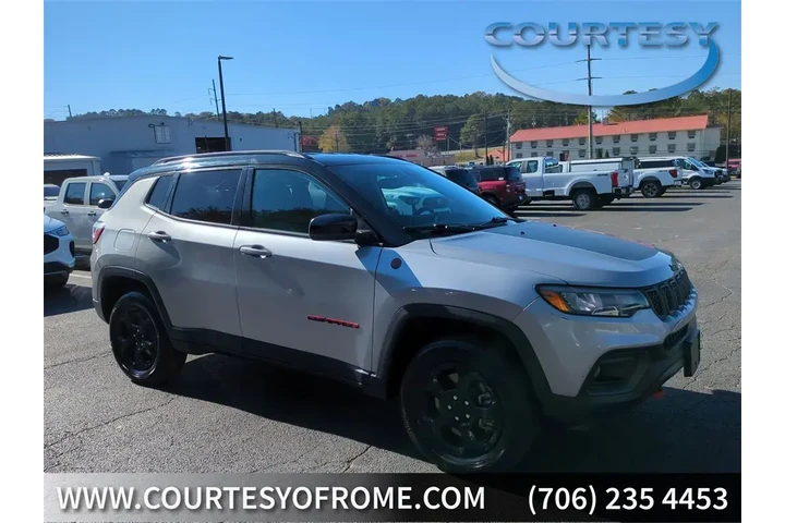 $21304 : Jeep Compass 2023 4x4 Trailh image 1
