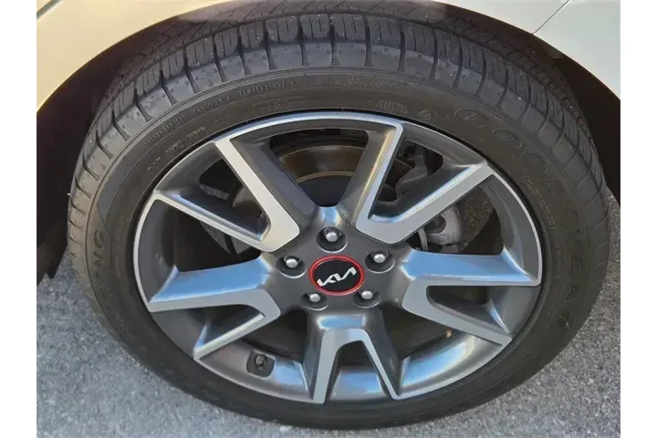 $17988 : Kia Soul 2022 Turbo 4dr Cros image 6