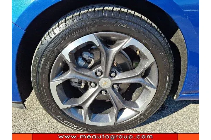 $17987 : Chevrolet Malibu 2023 LT 4dr image 9