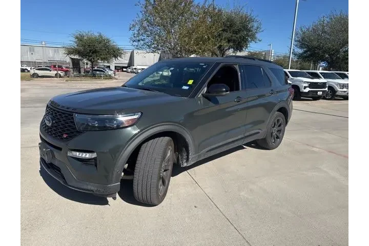 $32521 : Ford Explorer 2021 AWD ST 4d image 2
