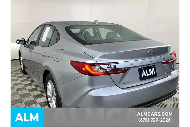 $27420 : Toyota Camry 2026 LE 4dr Sed image 7