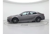 $27998 : Toyota Camry 2023 SE 4dr Sed thumbnail