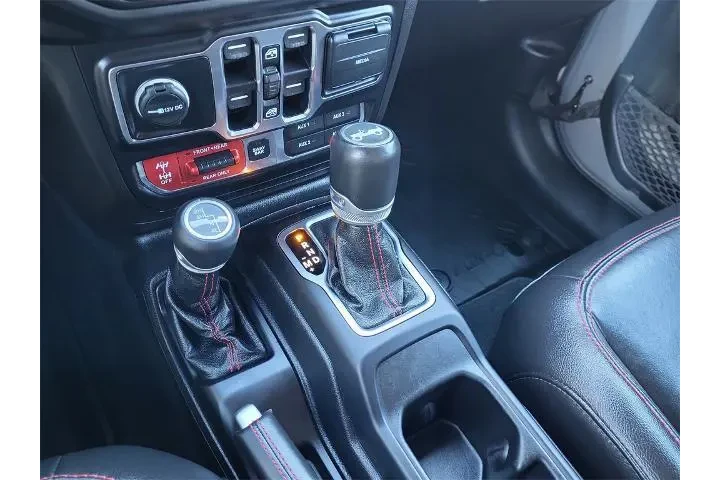 $31300 : Jeep Wrangler Unlimited 2020 image 10