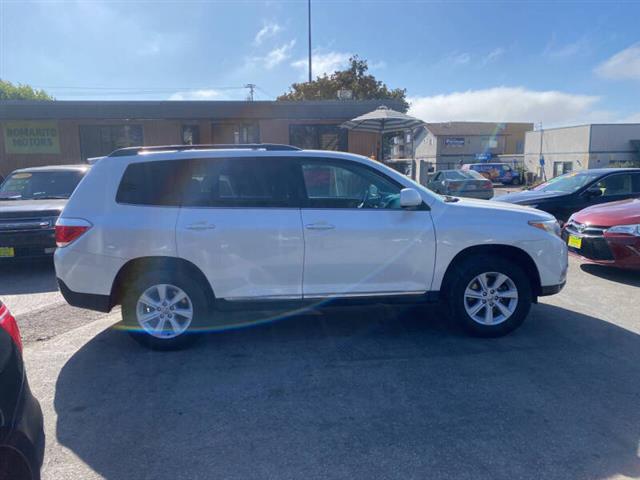 $13999 : 2013 Highlander image 4