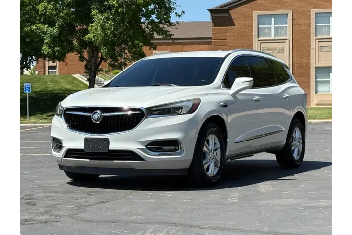 $11900 : 2018 Enclave Essence image 3