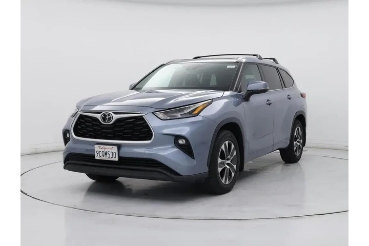 $32998 : Toyota Highlander 2022 XLE 4 image 4