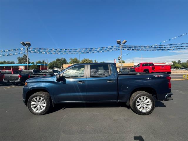 $32299 : 2021 Silverado 1500 4WD Crew image 2