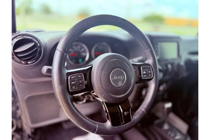 $18995 : Jeep Wrangler 2015 image 4