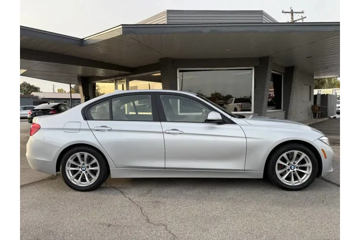 $10850 : 2017 BMW 3 Series 320i image 8