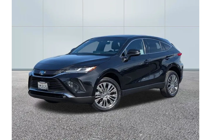 $35985 : Toyota Venza 2024 AWD LE 4dr image 1