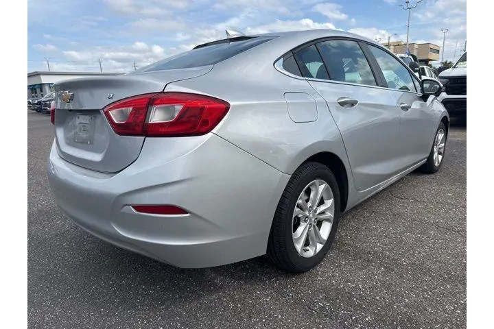$10998 : Chevrolet Cruze 2019 LT 4dr image 5
