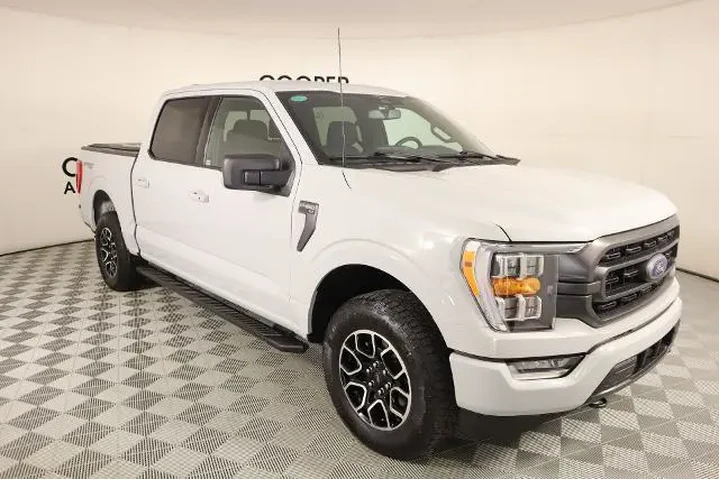 $39948 : Ford F-150 2023 4x4 XL 4dr S image 1