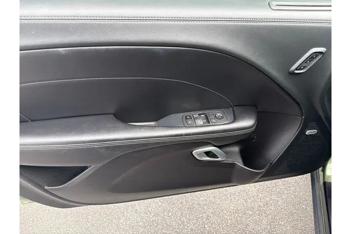 $27688 : Dodge Challenger 2022 AWD SX image 9