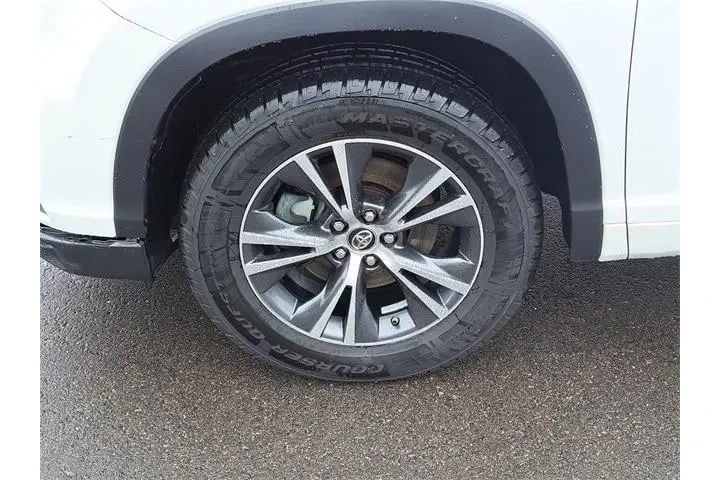 $16483 : Toyota Highlander 2016 AWD X image 9