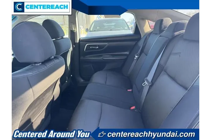 $10555 : Nissan Altima 2017 2.5 SR 4d image 10