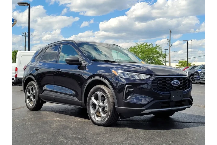 $25958 : Ford Escape 2025 AWD ST-Line image 1