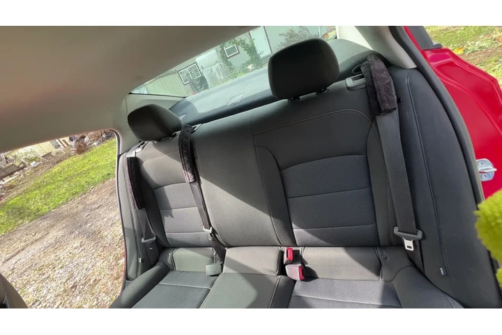 $4500 : 2017 Chevy Cruze LT image 3