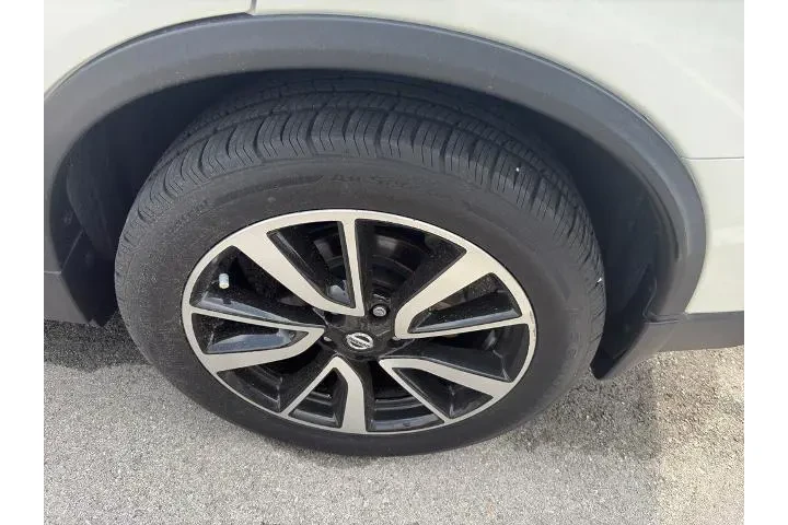 $18750 : Nissan Rogue 2019 S 4dr Cros image 4