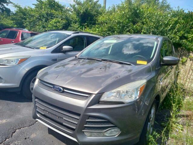 $7500 : 2014 Escape SE image 1