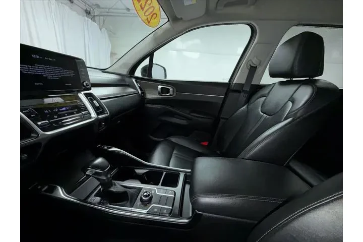$27695 : Kia Sorento 2022 AWD X-Line image 5