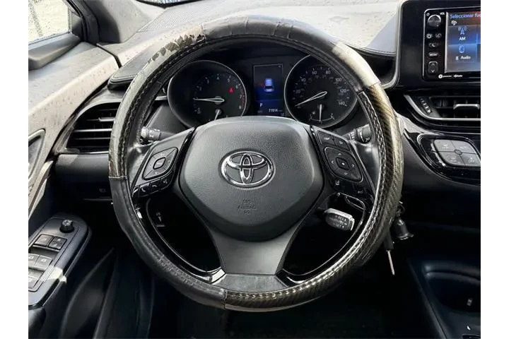 $12985 : Toyota C-HR 2018 XLE 4dr Cro image 10