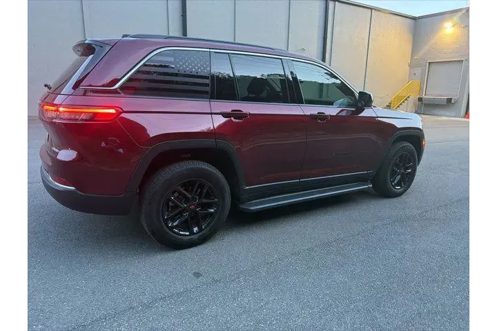 $32490 : Jeep Grand Cherokee 2025 4x2 image 6