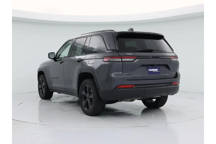 $32998 : Jeep Grand Cherokee 2022 4x4 image 2