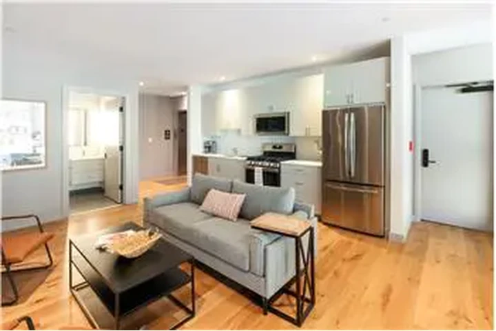 $5300 : Rental property with 5 bedro image 8