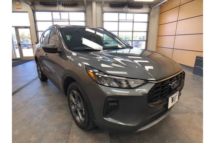 $26331 : Ford Escape 2025 AWD ST-Line image 1