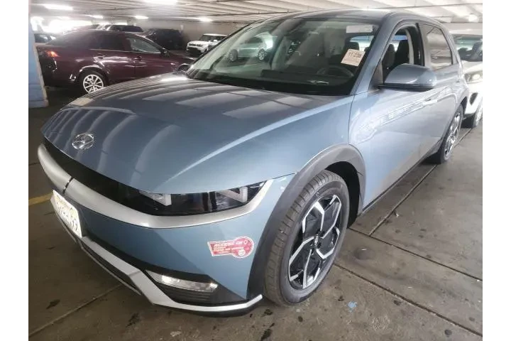 $23995 : Hyundai IONIQ 5 2024 SEL 4dr image 4