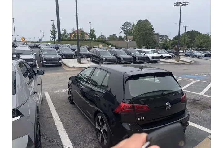 $14651 : Volkswagen Golf GTI 2017 S 4 image 8