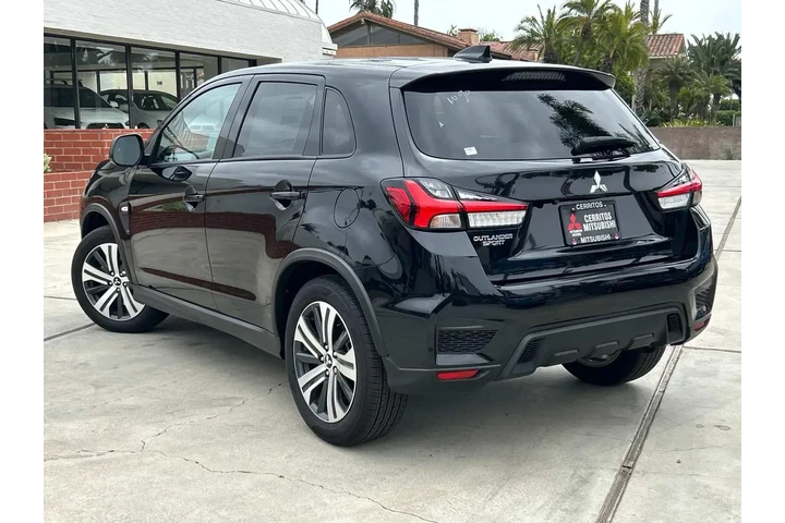 $21299 : Mitsubishi Outlander Sport 2 image 3