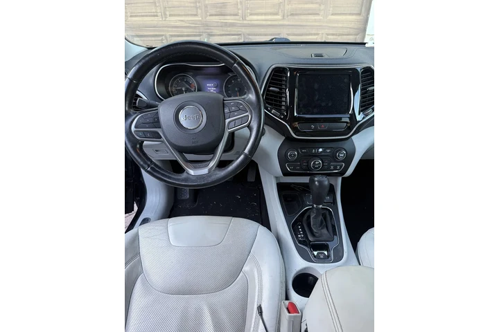 $9000 : 2019 Jeep Cherokee LTD image 10