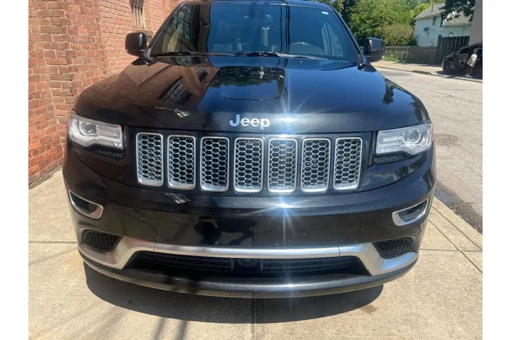$14500 : 2015 Grand Cherokee Summit image 3