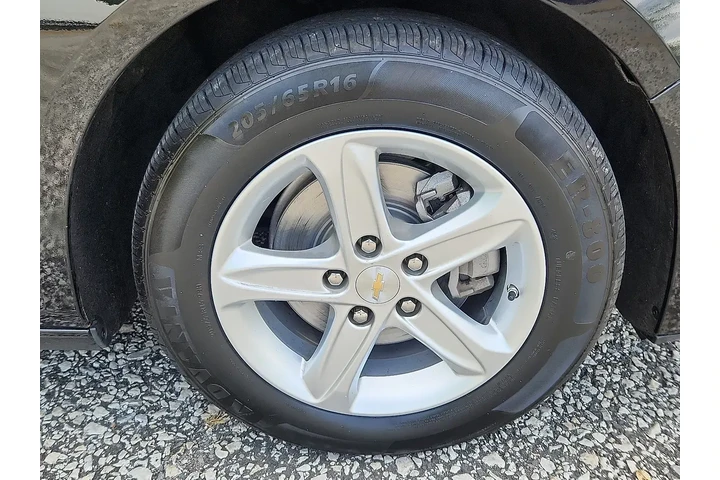 $16999 : Chevrolet Malibu 2023 LS 4dr image 9