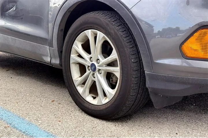 $15991 : Ford Escape 2019 S 4dr SUV image 4