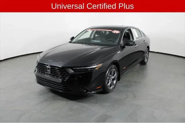 $28376 : Honda Accord Hybrid 2024 EX- image 2