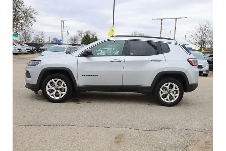 $22477 : Jeep Compass 2025 4x4 Latitu image 6