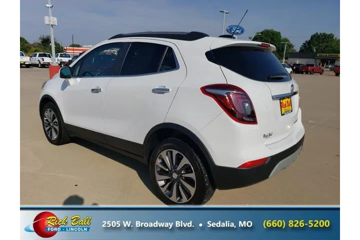 $19995 : Buick Encore 2022 AWD Prefer image 5
