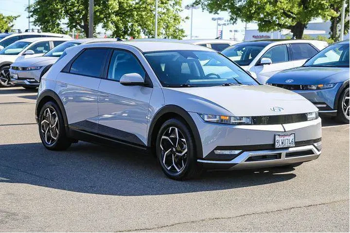 $25991 : Hyundai IONIQ 5 2024 SEL 4dr image 6