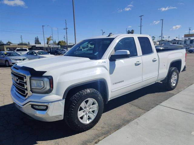 $22999 : 2017 GMC Sierra 1500 SLE image 2