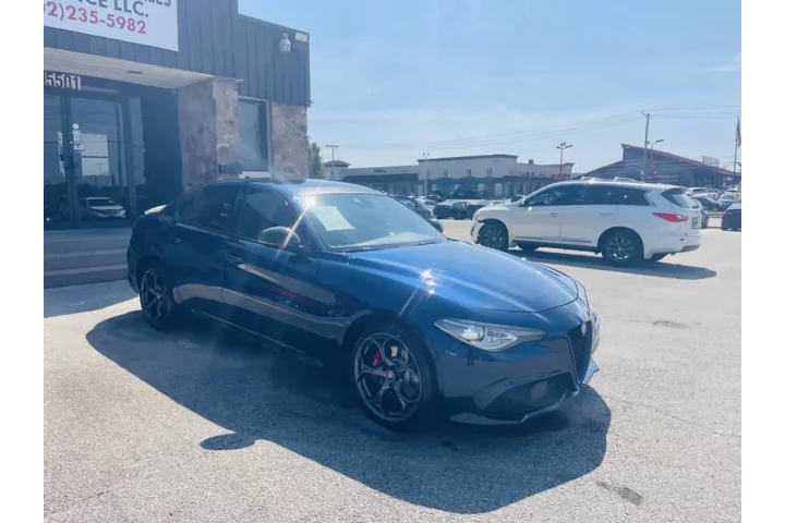 $10999 : 2017 Alfa Romeo Giulia Ti image 8