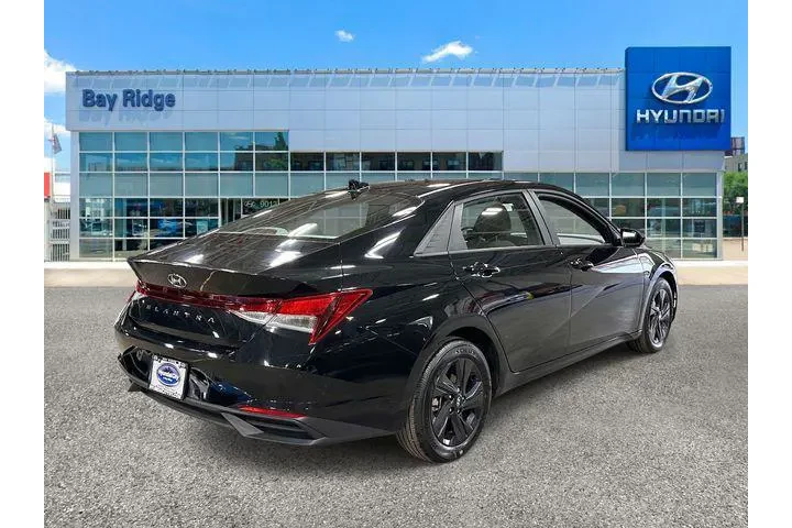 $19888 : Hyundai ELANTRA 2023 SEL 4dr image 2