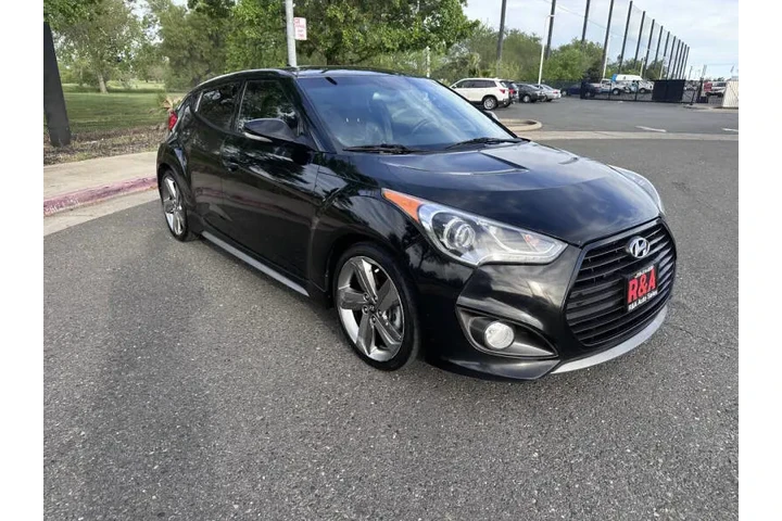 $9425 : 2013 Veloster Turbo image 3
