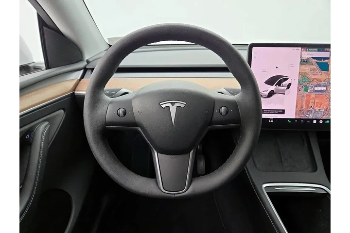 $35998 : Tesla Model Y 2024 AWD Long image 10